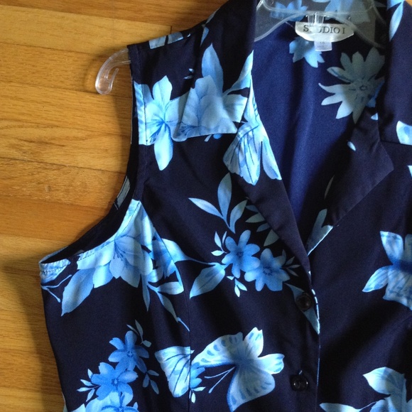Studio I Blue Floral Sleeveless Shirt Dress - Picture 5 of 7